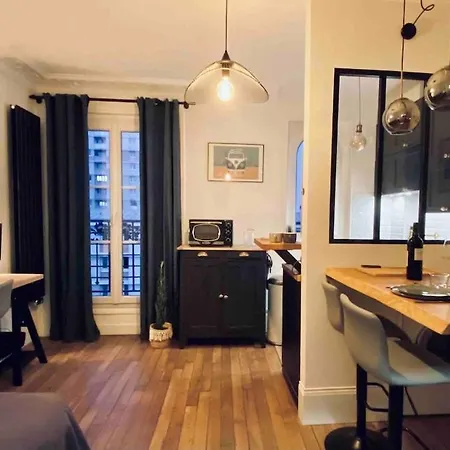 15 - Porte De Versailles, Salon Des Expositions - Cosy *
