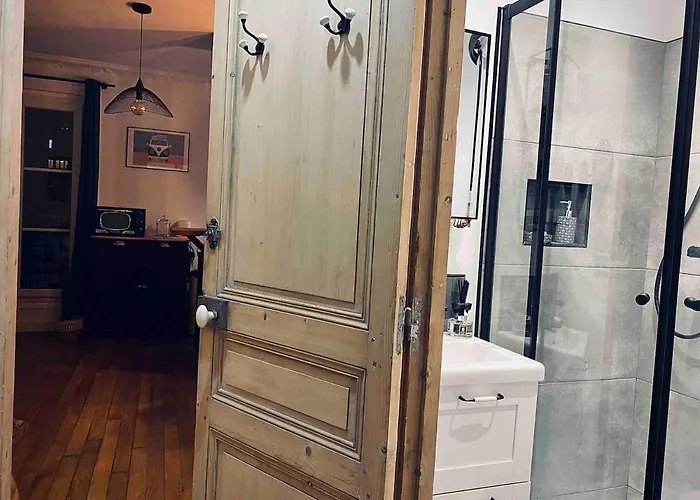 15 - Porte De Versailles, Salon Des Expositions - Cosy *